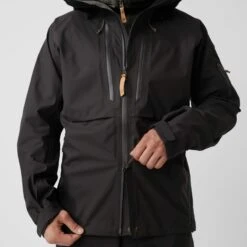 FJÄLLRÄVEN KEB ECO-SHELL JACKET M Herren - Hardshelljacke 29 FJÄLLRÄVEN KEB ECO-SHELL JACKET M Herren - Hardshelljacke -Globetrotter 5637533589 p keb ecoshell jacket m fjaellraeven 24 1