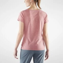 FJÄLLRÄVEN 1960 LOGO T-SHIRT W Damen - T-Shirt 13 FJÄLLRÄVEN 1960 LOGO T-SHIRT W Damen - T-Shirt -Globetrotter 5637912129 e 1960 logo tshirt w fjaellraeven 24 1