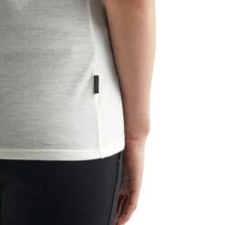 Icebreaker W TECH LITE SS SCOOP NATURE Damen - T-Shirt -Globetrotter 5637958104 e w tech lite ss scoop nature icebreaker 24